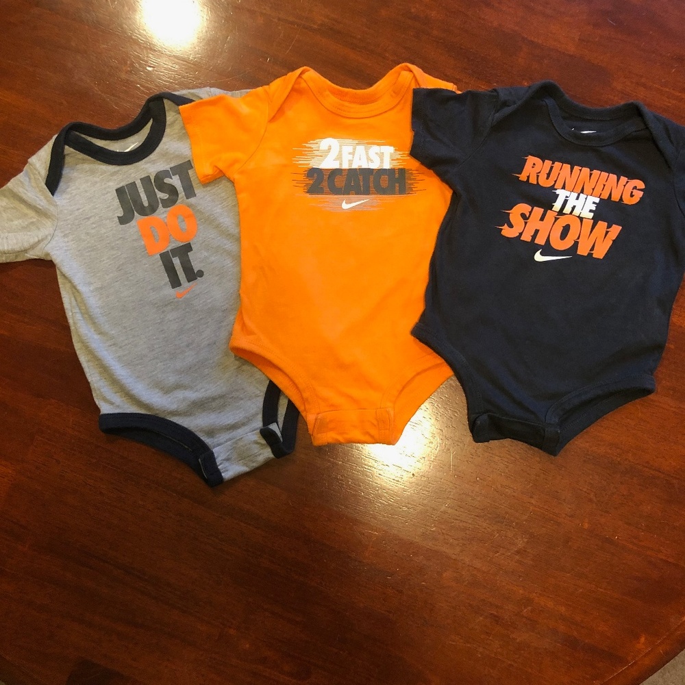 3 NIKE Onesies 3-6 Month
